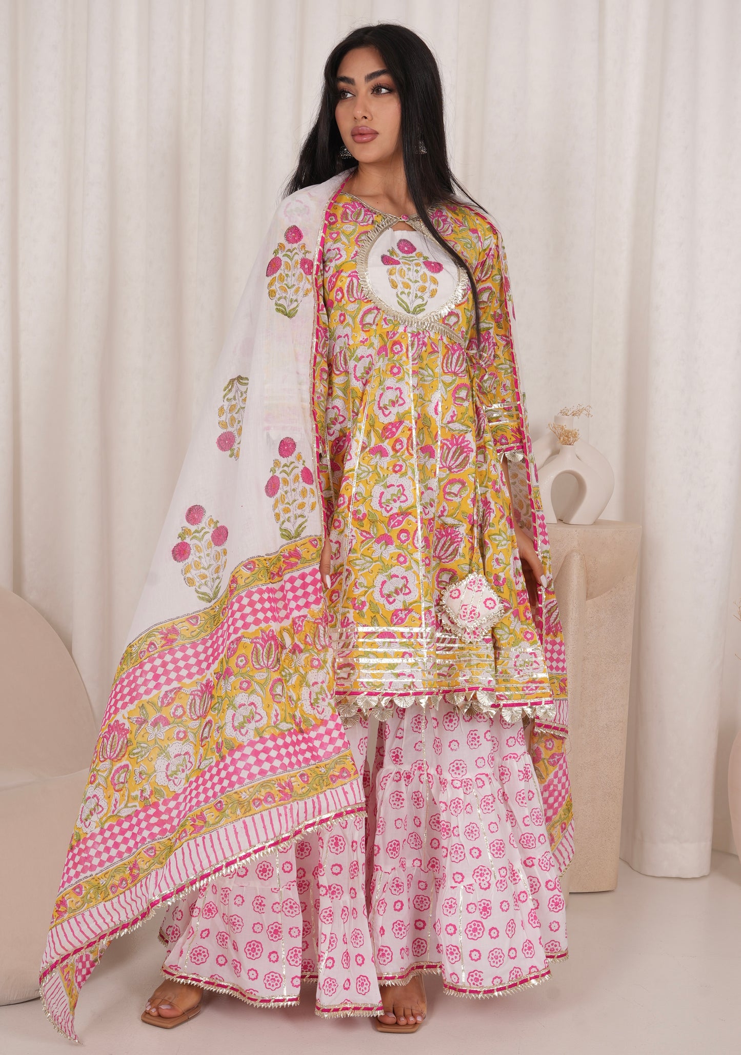 Daffodil Gharara Set
