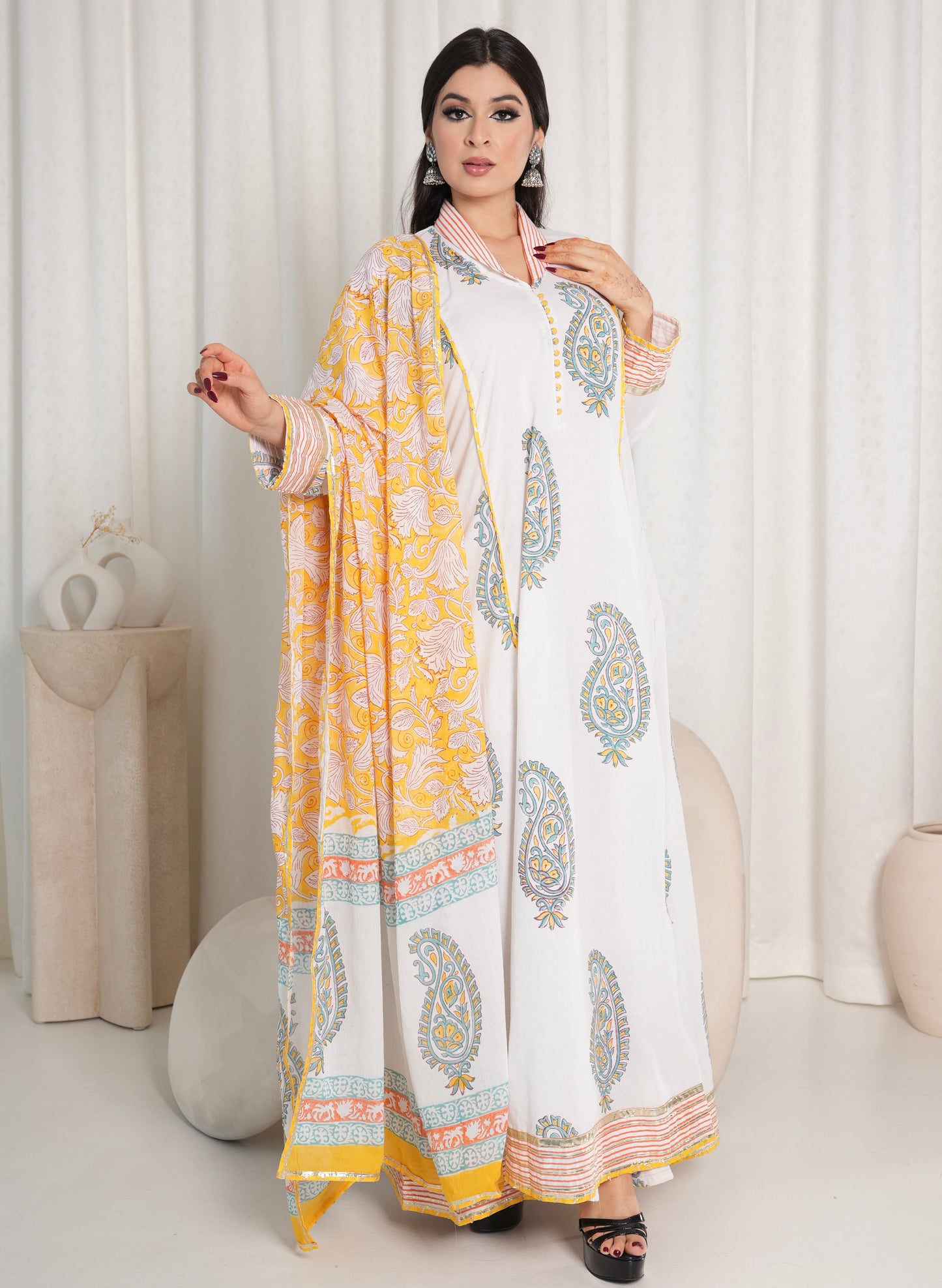Pretty Paisley